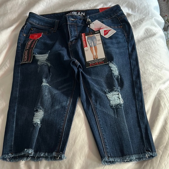 Denim Capri Bermuda short - Picture 1 of 5